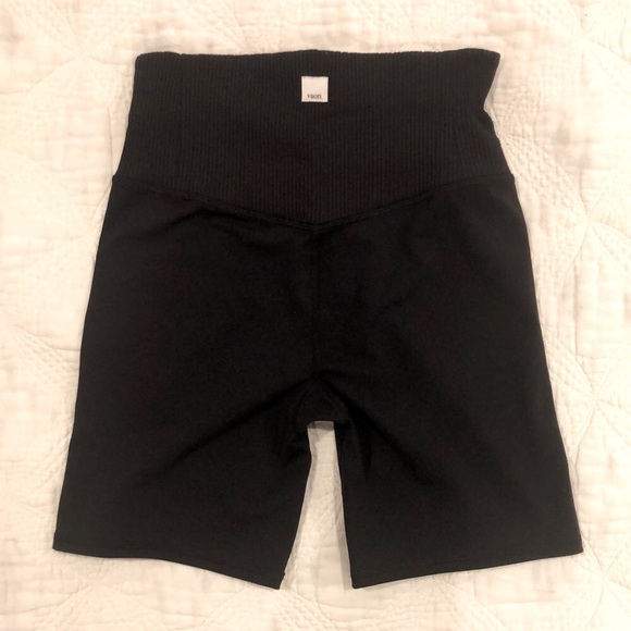 New Vuori Women’s Rib Studio Short Black Size Small - Picture 2 of 7